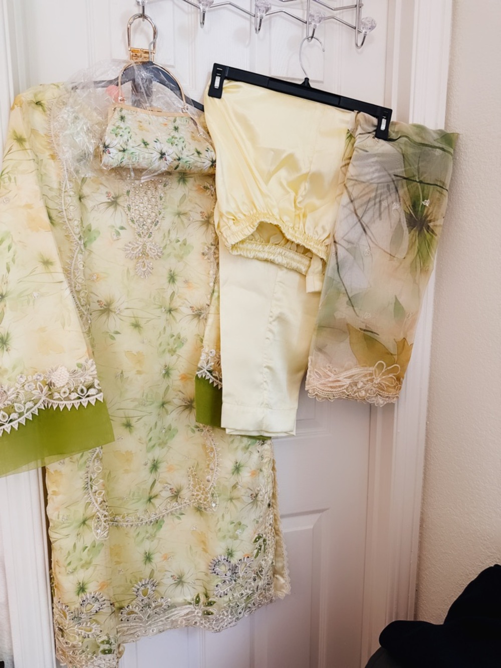 Light Yellow Floral Embroidered 3-Piece Set